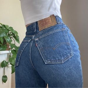 Rare Vintage Dark Wash Levis!